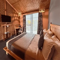 DELUXE ROOM WITH BALCONY